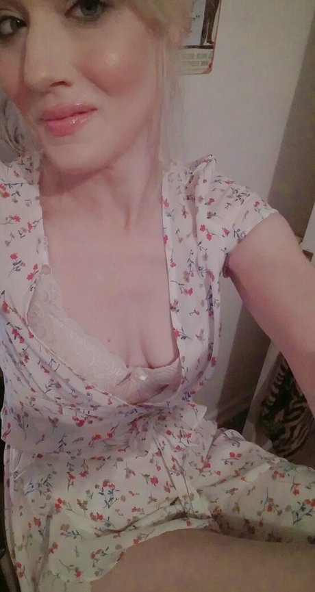 jickyj star pornographique photo