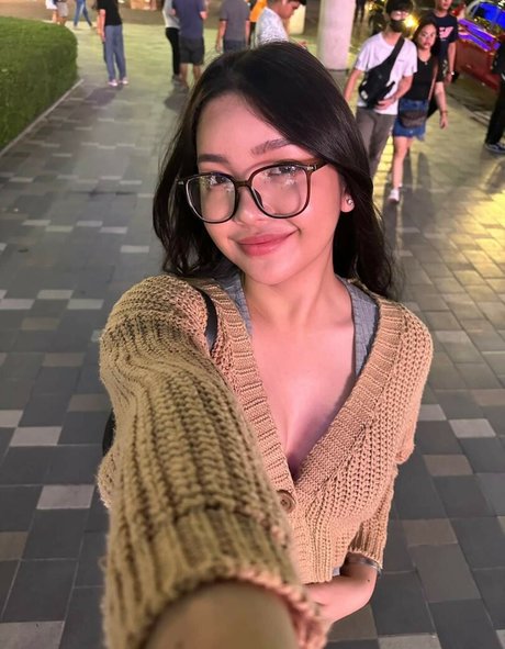 Zandylazuli hd pornstar image