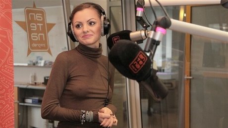 Alexandra Stan estrella hermosa imagen