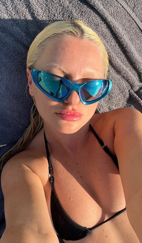 Alexandra Stan beautiful actress photo