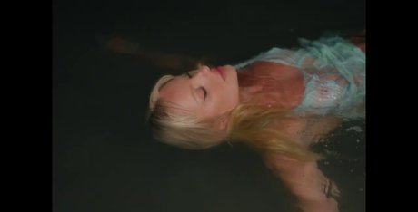 Alexandra Stan estrella porno superior archivo