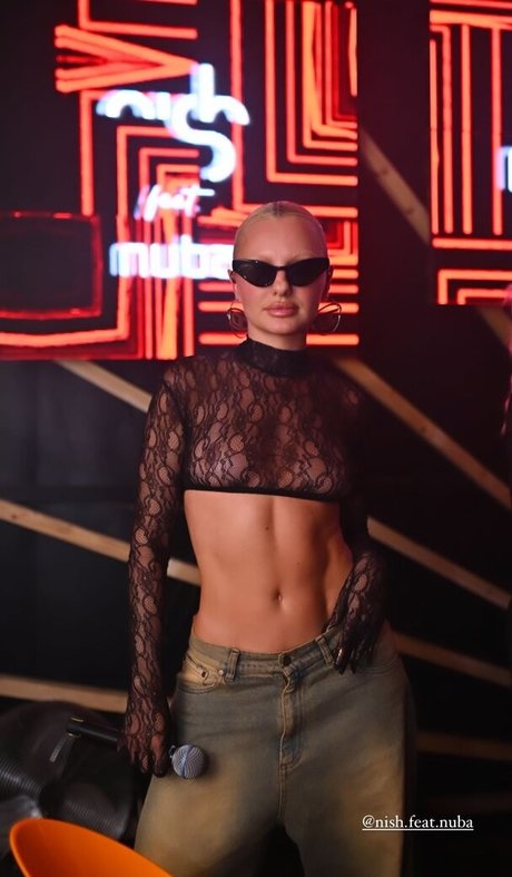 Alexandra Stan free star pic