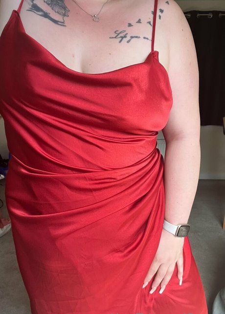 yourtattooedsecret actrice érotique archive