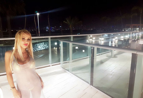 melodystarofficial beau modèle collection