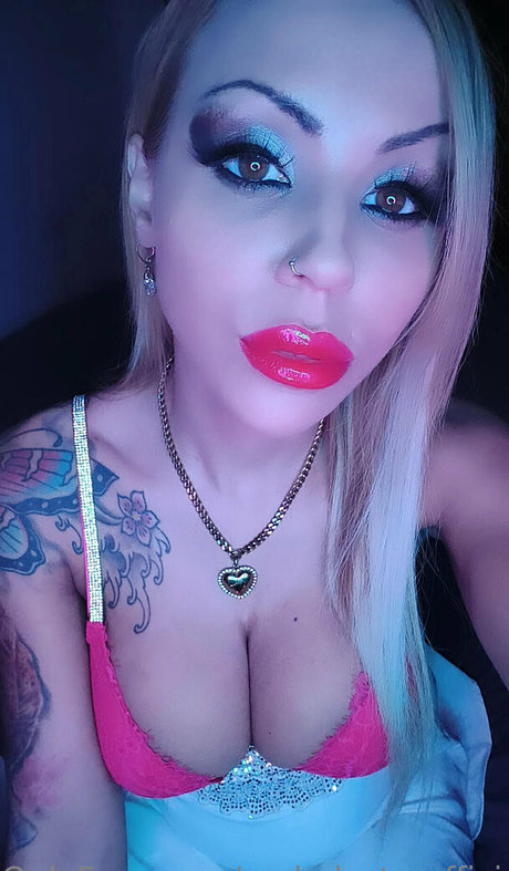 melodystarofficial étoile magnifique des photos