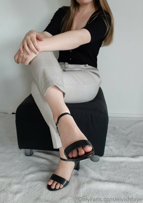 elvishfaye pornstar top picture