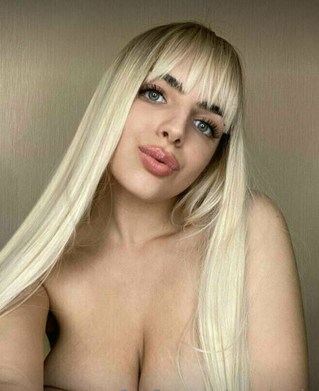 wowstepsis actrice sexy img