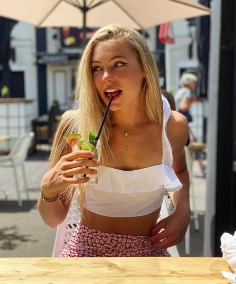 Jutta Leerdam nice actress pics