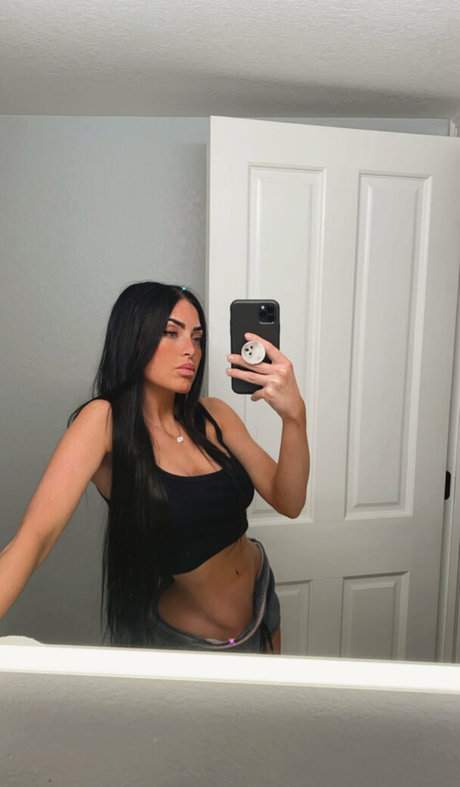 juliasandoval exclusive star pictures