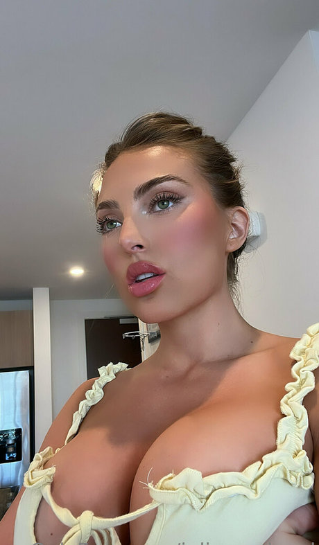 juliasandoval model hd pic