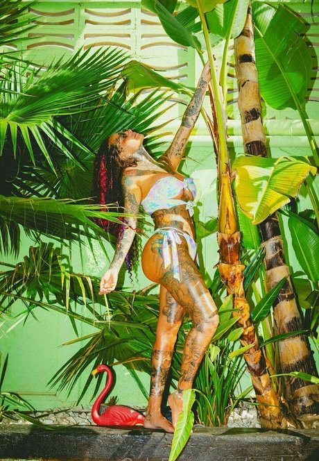 jemlucy bonita estrella porno galería