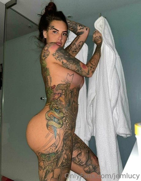 jemlucy estrella agradable foto