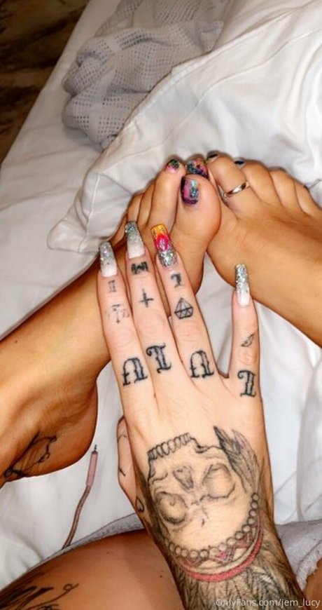 jemlucy modelo pornografico imágenes