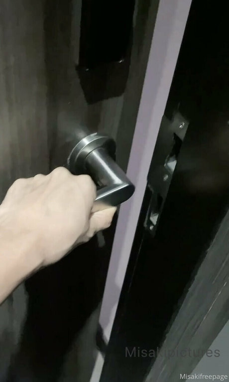 misakifreepage modelo de alta calidad imágenes