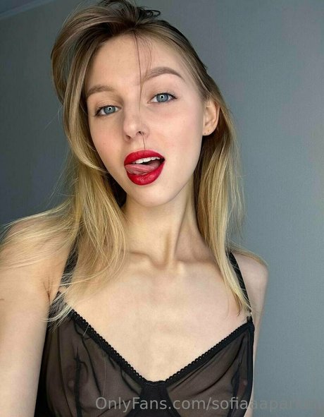 sofiaaaparker nude pornstar picture