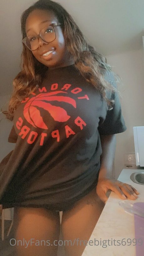 freebigtits6999 modèle xxx images