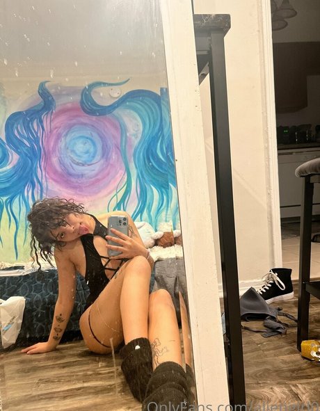 aliengirl0 modelo sexual galería