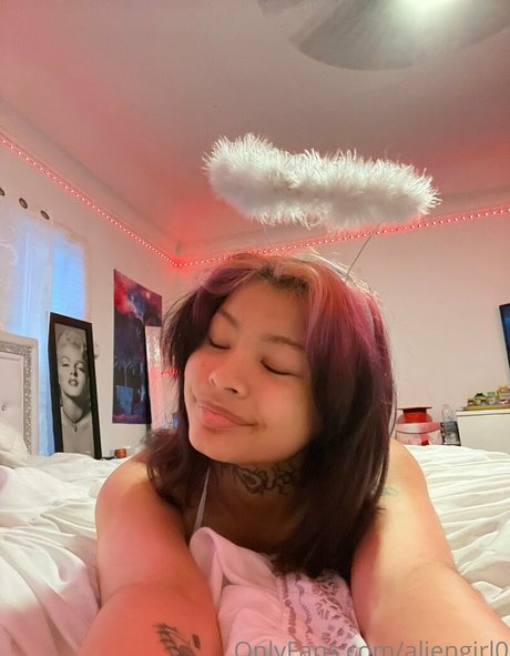 aliengirl0 star du porno de haute qualité des photos