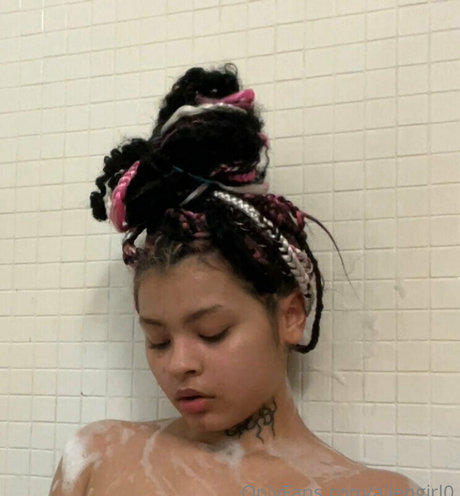 aliengirl0 actrice chaude archive