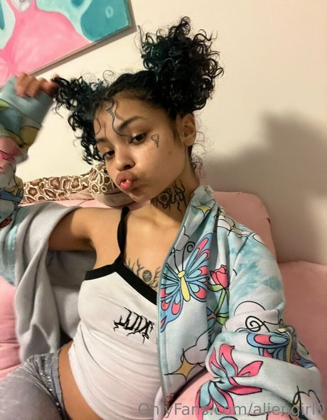 aliengirl0 estrella archivo