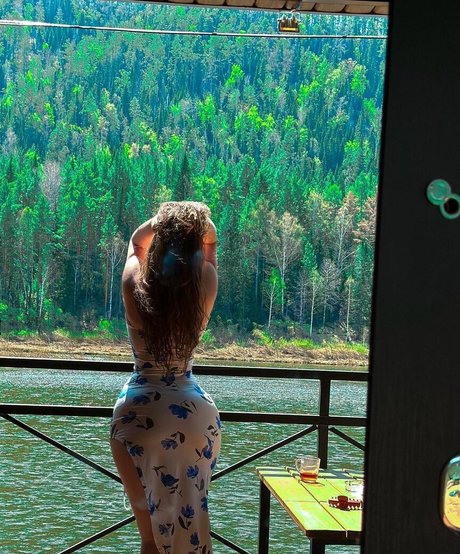 Katerina999 actriz erótica foto