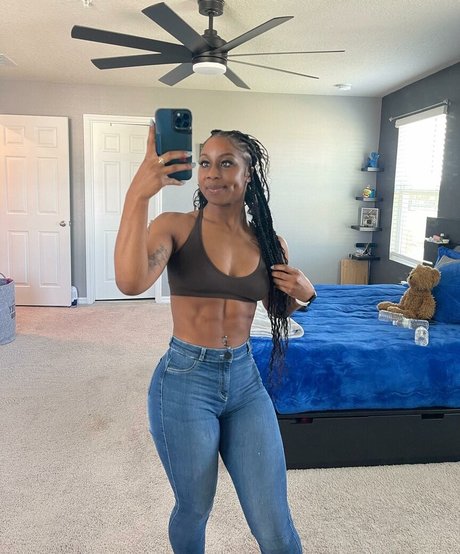 geegee flawless model art images