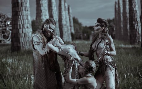 Gogo Stripper actriz adulta galerías