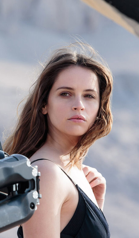 Felicity Jones nude star photos