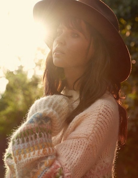 Felicity Jones star du porno images