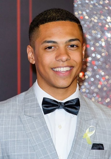 Maisie Smith étoile sympa archive