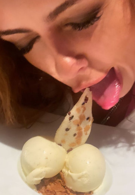 Maisie Smith modelo de alta calidad archivo