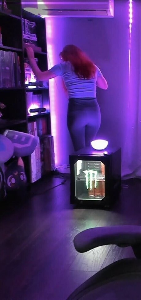 AnnieFuchsia étoile archive