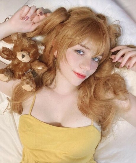 Ochya0 modelo desnuda archivo