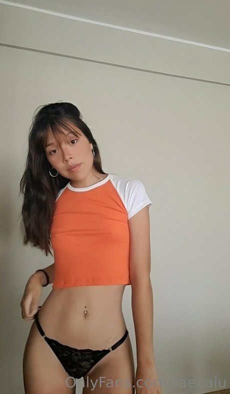 raecalu modèle pornographique galerie