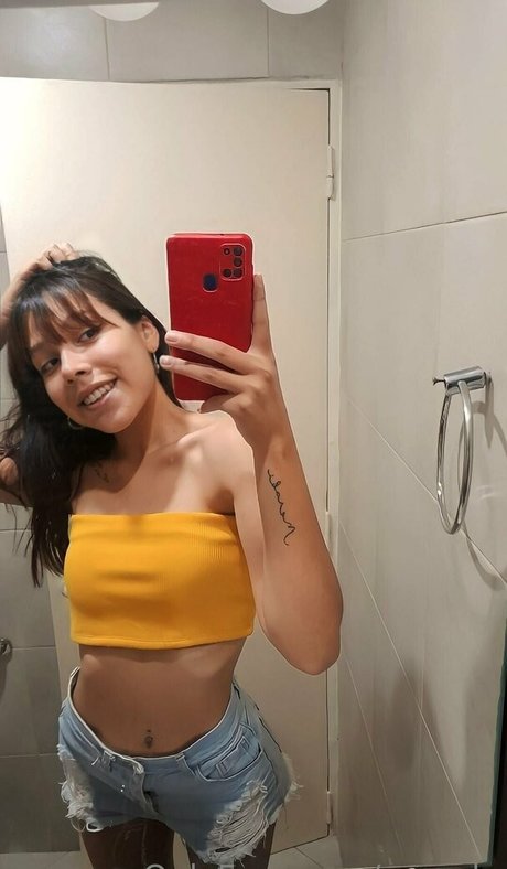 raecalu actriz erótica galerías