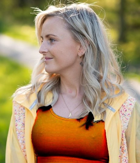 jinnytty modelo erótico fotos