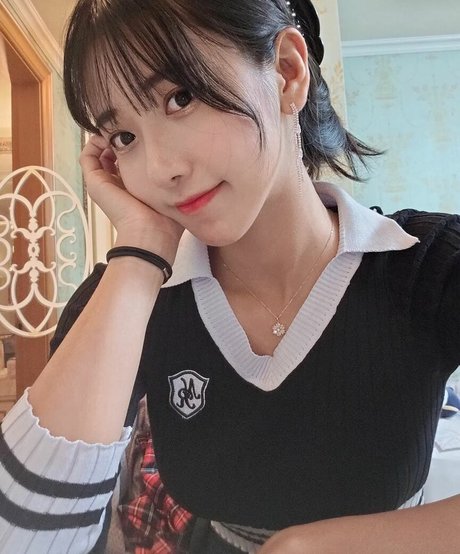 jinnytty belle actrice image