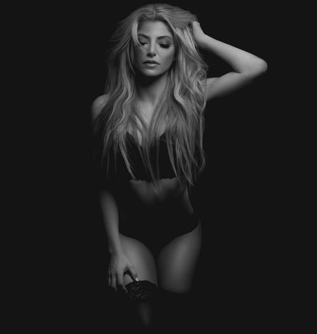 Alexa Bliss haut de star du porno img