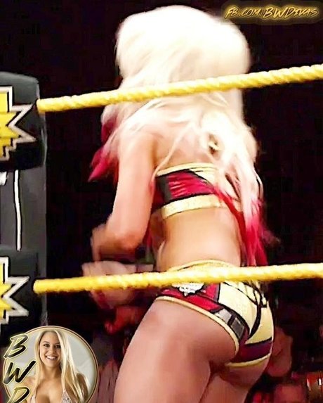 Alexa Bliss nus étoiles photo