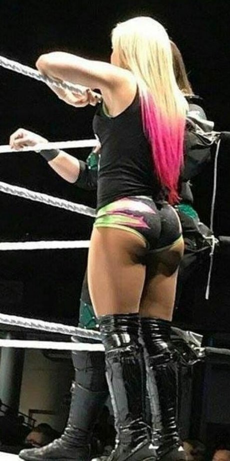 Alexa Bliss actrice nue galeries