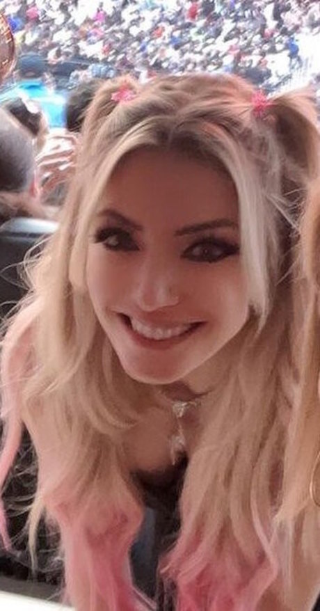 Alexa Bliss bonita estrella recopilación