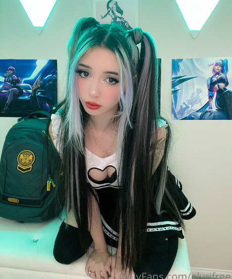 alyrifree estrella pornografica fotos