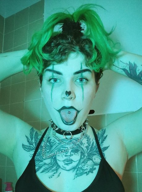 littlecalamity modelo caliente imágenes