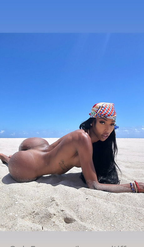 Baggyaltiffxxx art star du porno images