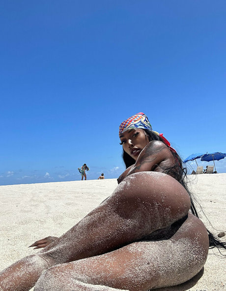 Baggyaltiffxxx sexe star du porno photo