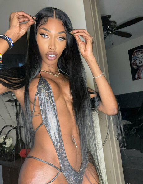 Baggyaltiffxxx xxx estrella porno foto