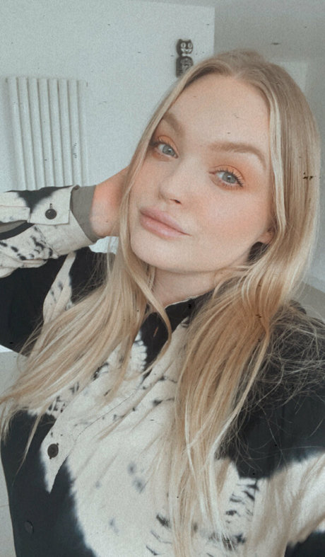 joijata modelo sexy galería