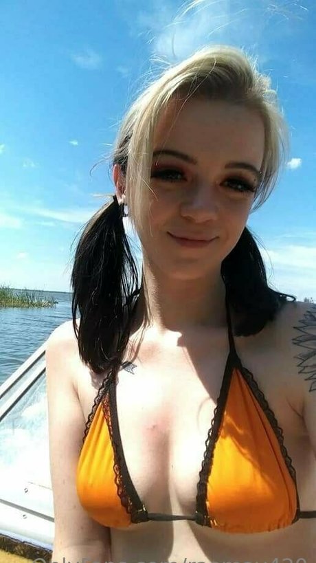 raemay420 modèle sexy photo