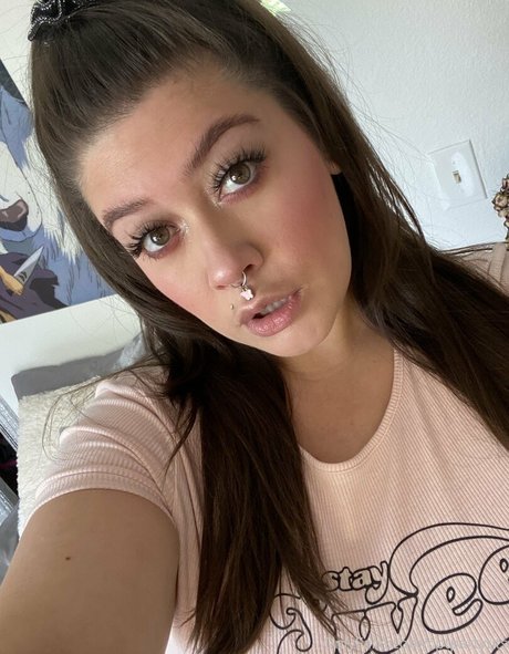 cptpartytits actriz atractiva galería