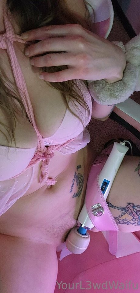 yourl3wdwaifu actrice de sexe photo